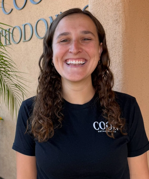 Zoe - Orthodontic Assistant